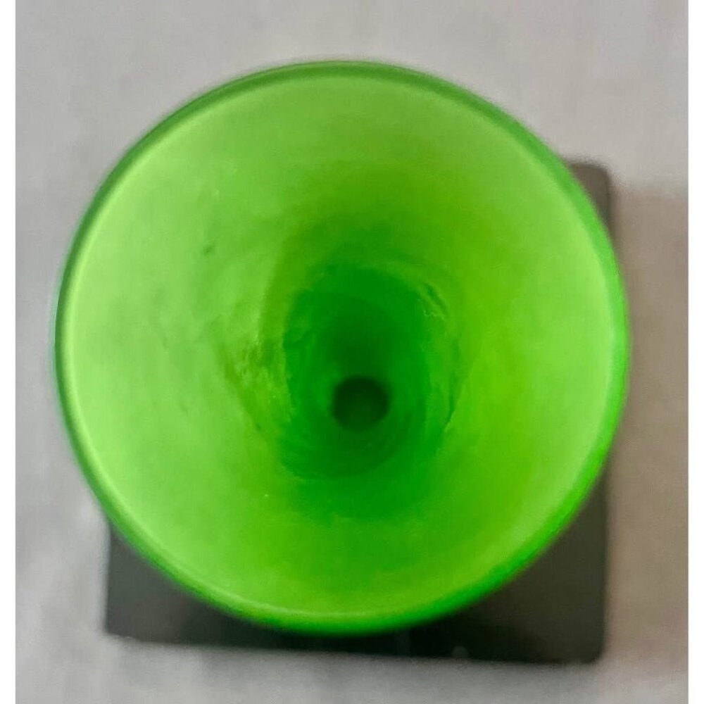 Vintage Norcrest Blown Green Frosted Glass Diagonal Swirl Bud Vase-Japan - Picture 3 of 5